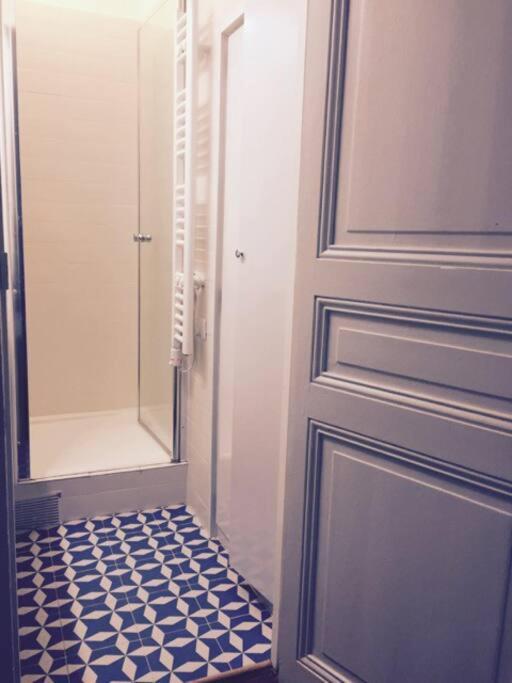 Appartement De Charme De 60 M2 Entre Montmartre Et Batignolles パリ エクステリア 写真
