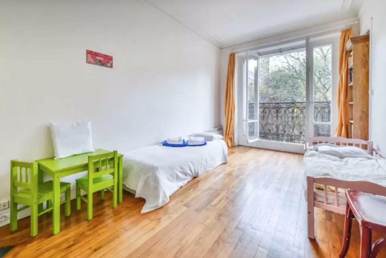 Appartement De Charme De 60 M2 Entre Montmartre Et Batignolles パリ エクステリア 写真